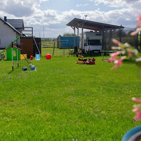 Pogodne Domki Swarzewo Buitenkant foto